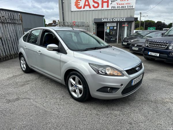 Ford Focus Hatchback, Diesel, 2010, Silver