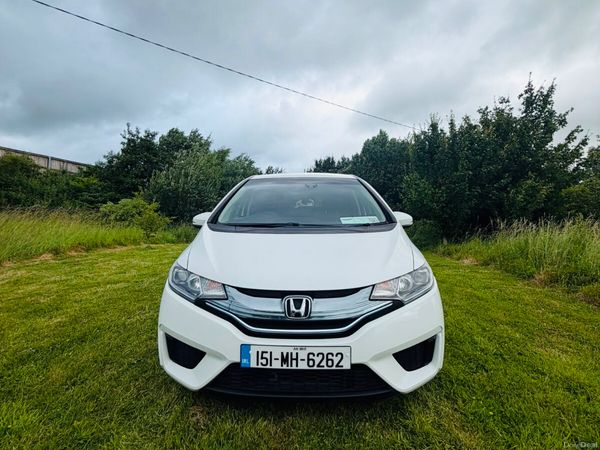 Honda Fit Hatchback, Petrol Hybrid, 2015, White