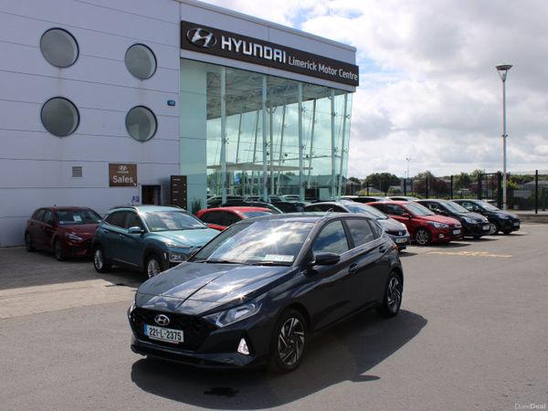 Hyundai i20 Hatchback, Petrol, 2022, Grey