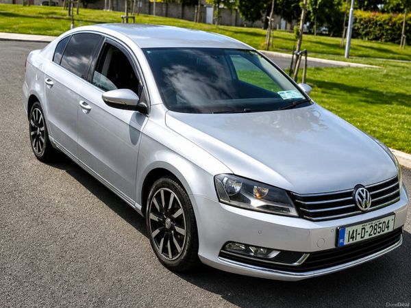 Volkswagen Passat Saloon, Diesel, 2014, Silver