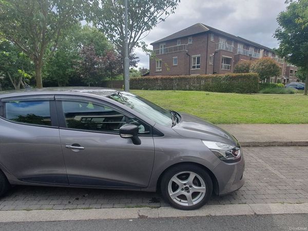 Renault Clio Hatchback, Petrol, 2014, Grey