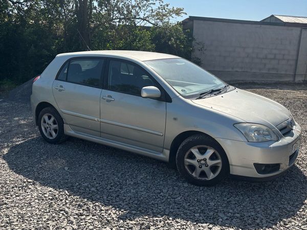 Toyota Corolla Hatchback, Petrol, 2006, Silver