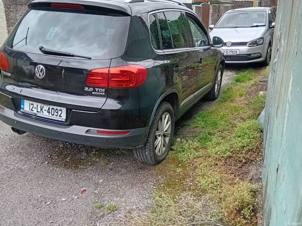 Volkswagen Tiguan SUV, Diesel, 2012, Black