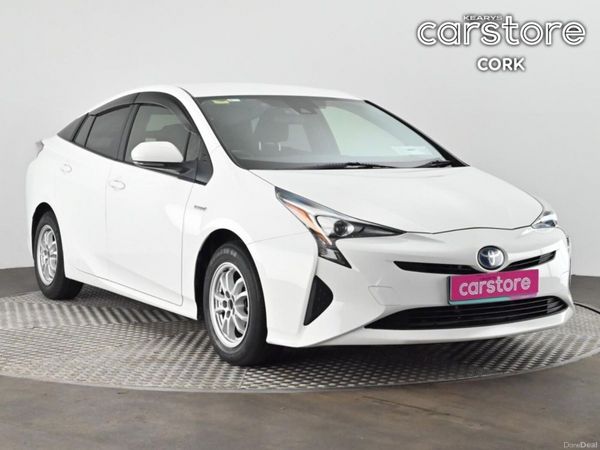 Toyota Prius Hatchback, Petrol Hybrid, 2018, White