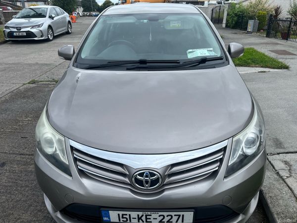 Toyota Avensis Saloon, Diesel, 2015, Bronze