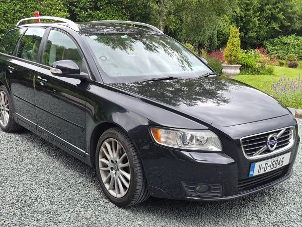 Volvo V50 Estate, Diesel, 2011, Black