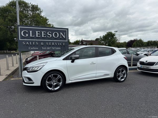 Renault Clio Hatchback, Petrol, 2019, White