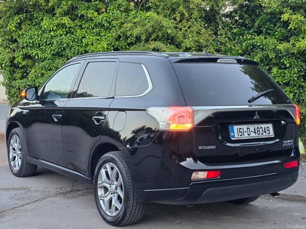 Mitsubishi Outlander SUV, Petrol Plug-in Hybrid, 2015, Black