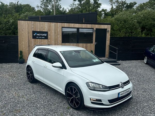 Volkswagen Golf Hatchback, Petrol, 2014, White