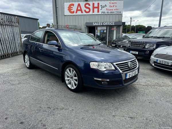 Volkswagen Passat Saloon, Diesel, 2010, Blue