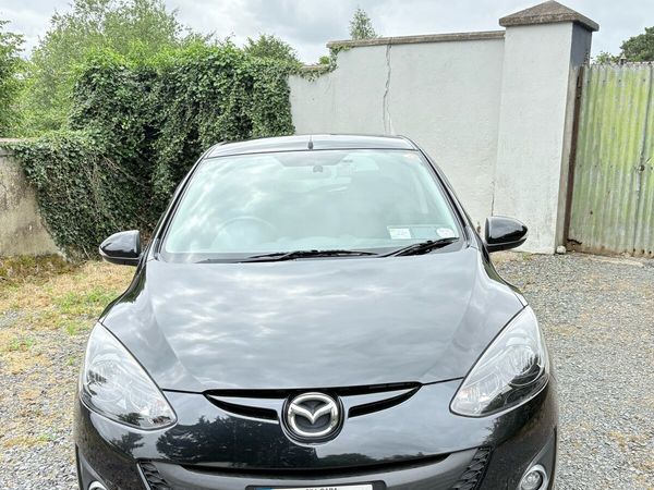 Mazda Demio MPV, Petrol, 2013, Black