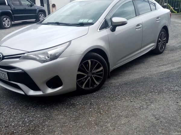 Toyota Avensis Saloon, Diesel, 2018, Silver