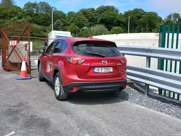Mazda CX-5 SUV, Diesel, 2014, Red