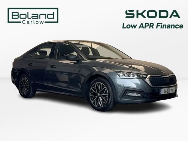 Skoda Octavia Saloon, Petrol, 2021, Grey