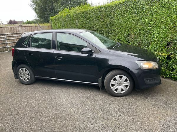 Volkswagen Polo Hatchback, Petrol, 2010, Black