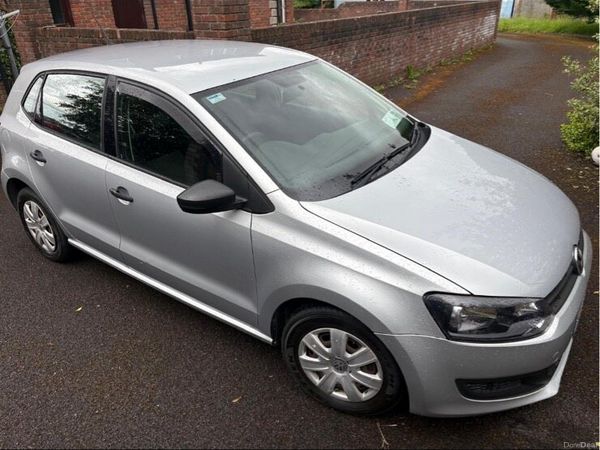 Volkswagen Polo Hatchback, Petrol, 2014, Silver