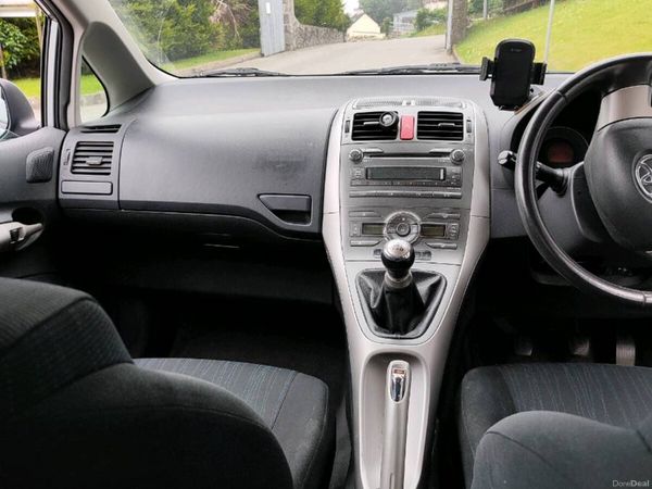 Toyota Auris Hatchback, Petrol, 2008, Silver