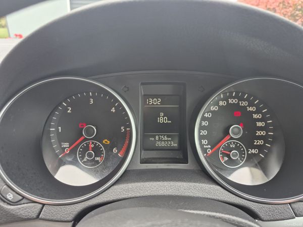 Volkswagen Golf Hatchback, Diesel, 2010, Silver