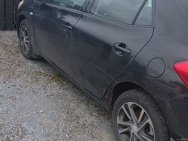 Toyota Auris Hatchback, Petrol, 2007, Black
