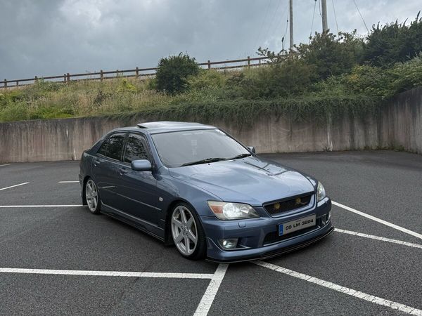 Lexus IS Saloon, Petrol, 2005, Blue