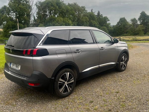 Peugeot 5008 MPV, Diesel, 2019, Grey