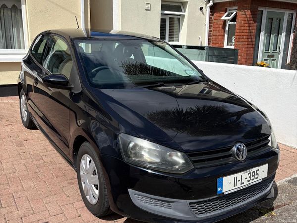 Volkswagen Polo Hatchback, Petrol, 2011, Black