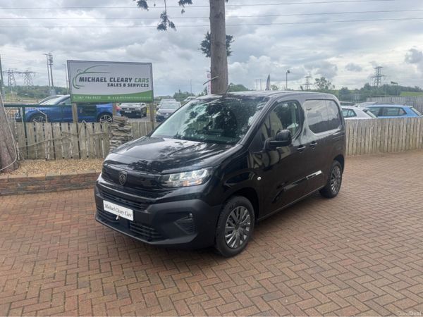 Peugeot Partner Van, Diesel, 2026, Black