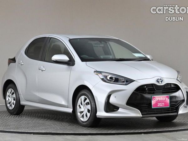 Toyota Yaris Hatchback, Petrol Hybrid, 2021, Silver