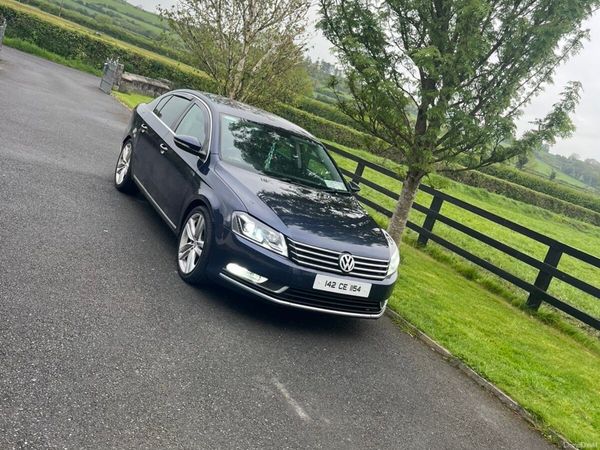 Volkswagen Passat Saloon, Diesel, 2014, Blue
