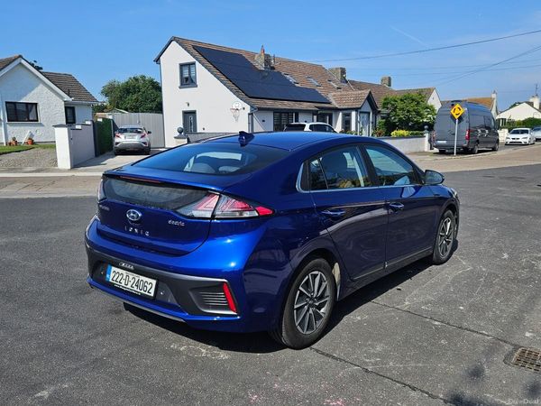 Hyundai IONIQ Hatchback, Electric, 2022, Blue