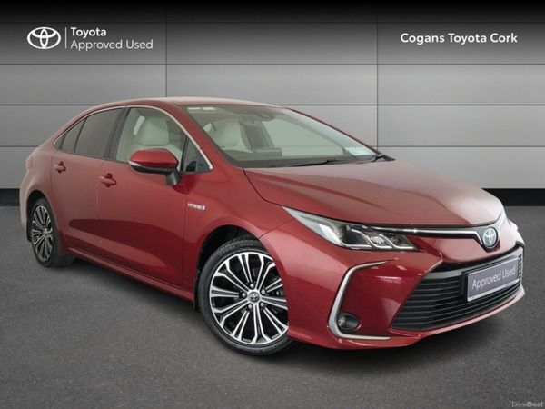Toyota Corolla Saloon, Petrol Hybrid, 2019, Red