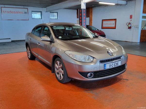 Renault Fluence Saloon, Diesel, 2011, Gold