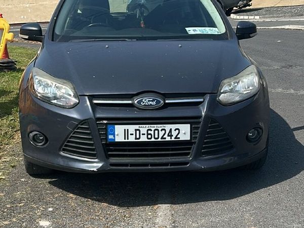 Ford Focus Hatchback, Petrol, 2011, Grey