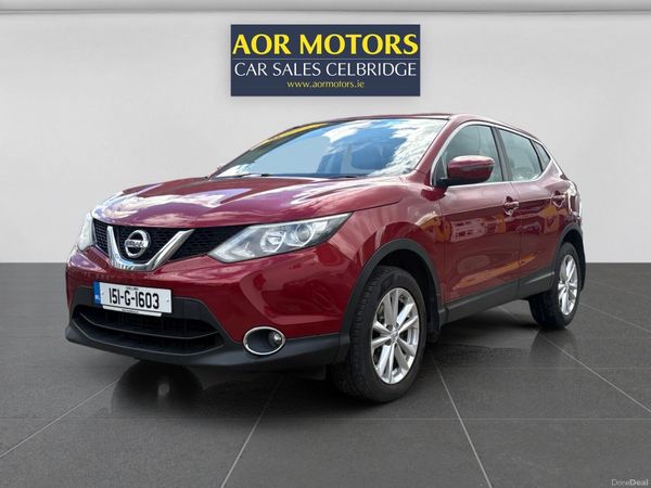 Nissan Qashqai Hatchback, Diesel, 2015, Red