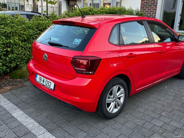 Volkswagen Polo Hatchback, Petrol, 2019, Red