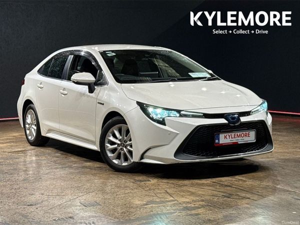 Toyota Corolla Saloon, Petrol Hybrid, 2020, White
