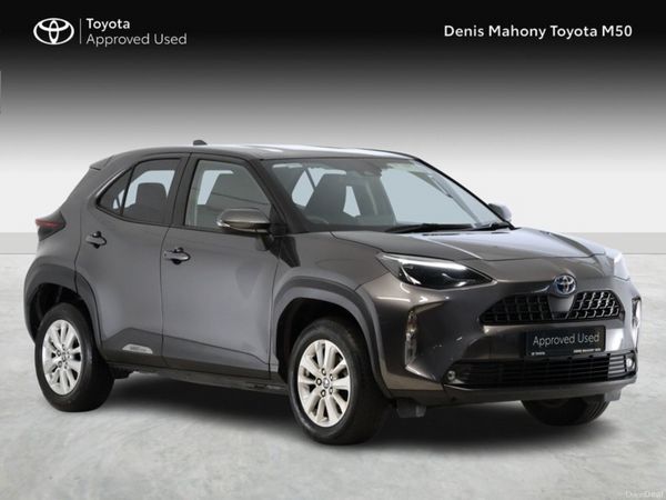 Toyota Yaris Cross SUV, Petrol Hybrid, 2023, Grey