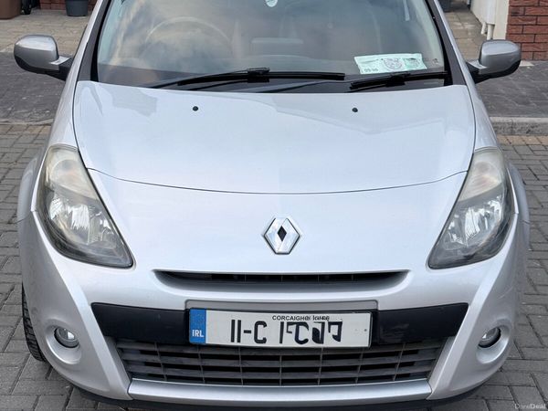 Renault Clio Hatchback, Petrol, 2011, Silver