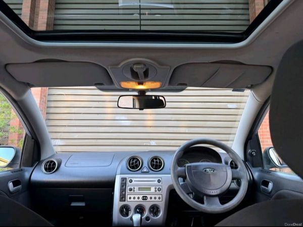 Ford Fiesta Hatchback, Petrol, 2006, Blue