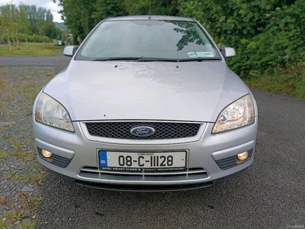 Ford Focus Hatchback, Petrol, 2008, Silver