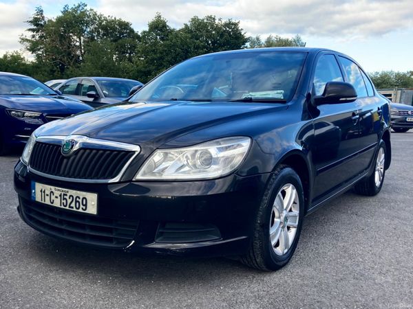 Skoda Octavia Hatchback, Diesel, 2011, Brown
