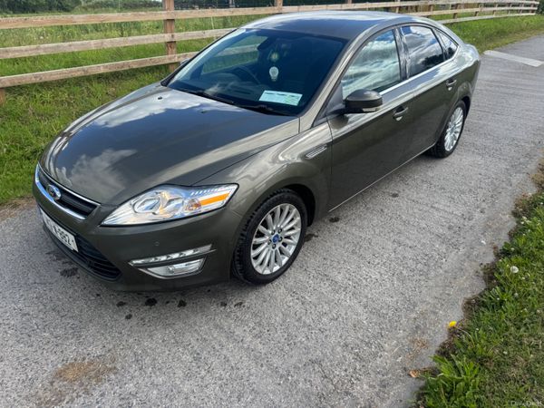 Ford Mondeo Hatchback, Diesel, 2014, Green