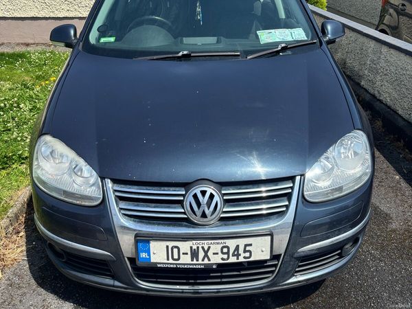 Volkswagen Jetta Saloon, Diesel, 2010, Blue