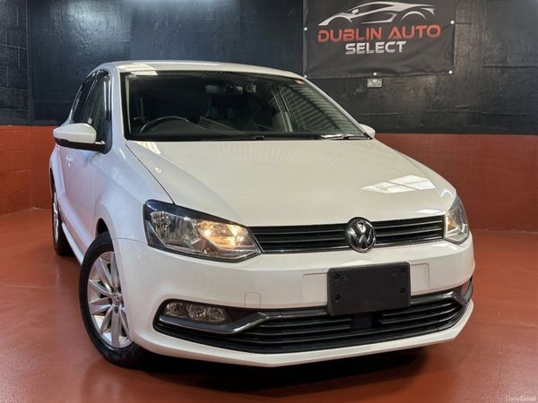 Volkswagen Polo Hatchback, Petrol, 2015, White