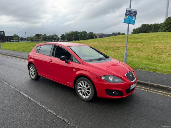 SEAT Leon Hatchback, Diesel, 2012, Red