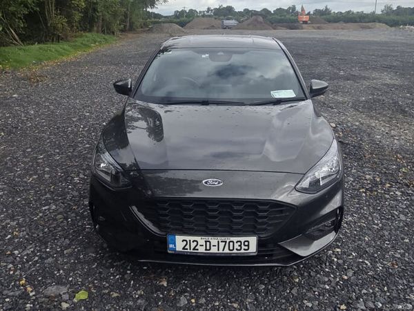 Ford Focus Hatchback, Diesel, 2021, Grey