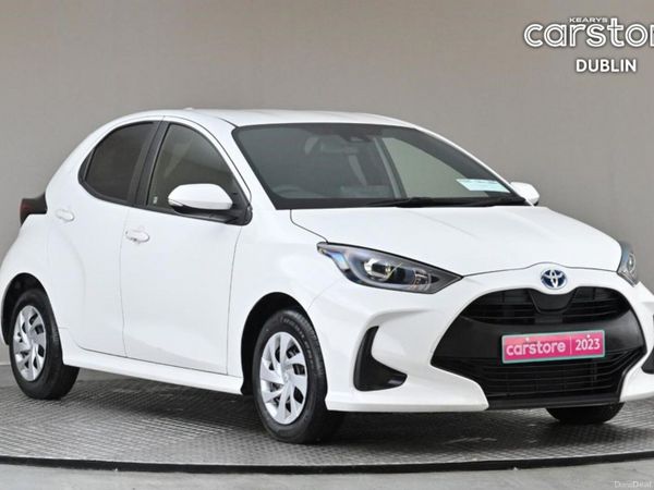 Toyota Yaris Hatchback, Petrol Hybrid, 2023, White