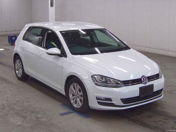 Volkswagen Golf Hatchback, Petrol, 2013, White