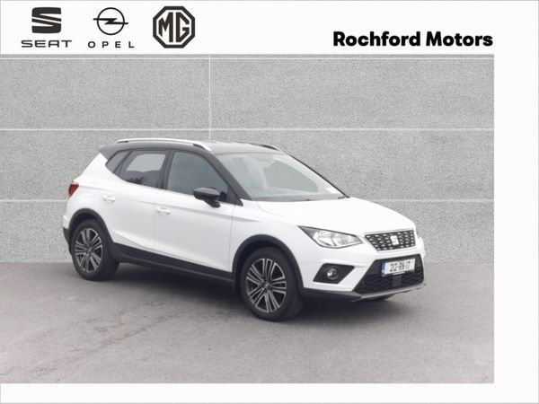 SEAT Arona Hatchback, Petrol, 2021, White