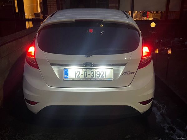Ford Fiesta Hatchback, Petrol, 2012, White